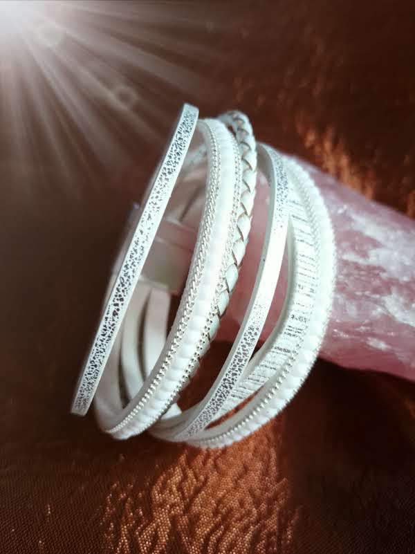 Bracelet cuir-simili cuir