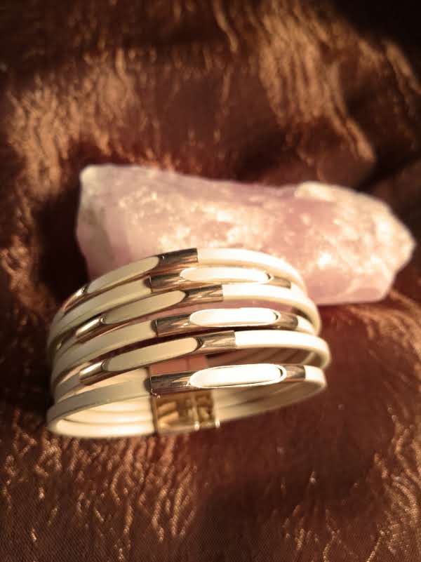Bracelet en simili cuir