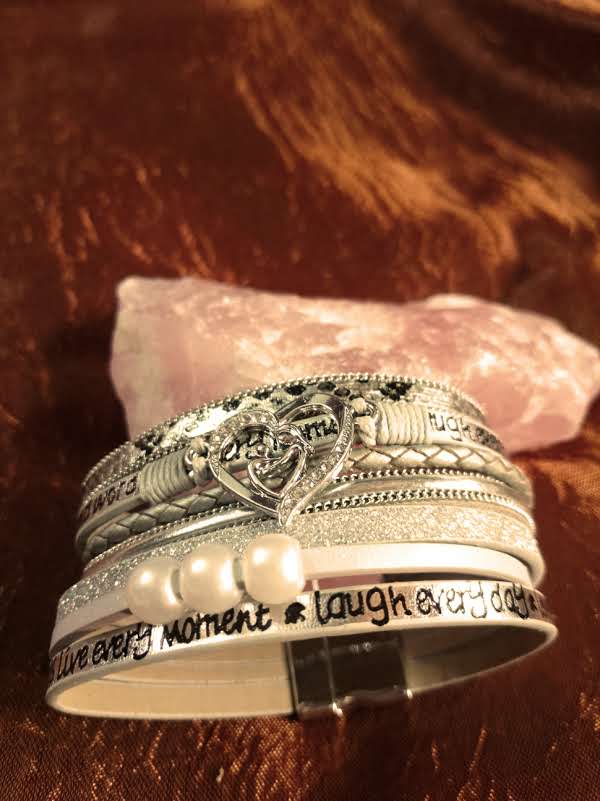Bracelet cuir-simili cuir